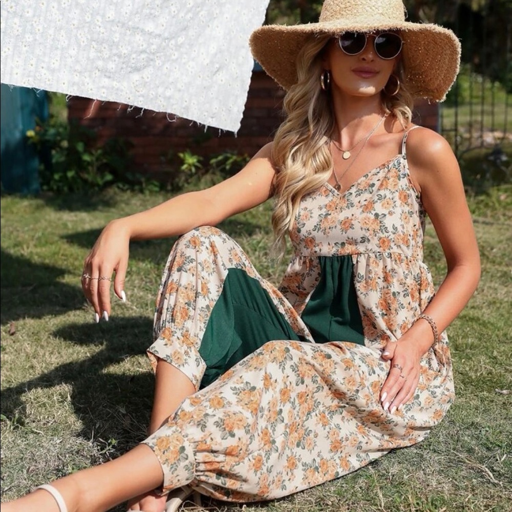 SHEIN Cream Floral Spaghetti-Strap Jumpsuit with Green Panel